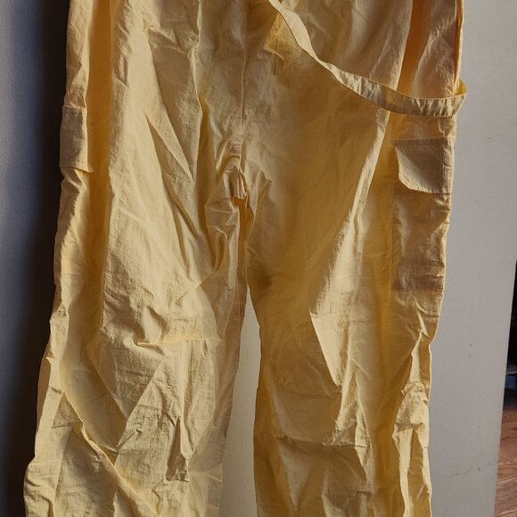 NWT Y2K Style Parachute Cargo Pants - Picture 2 of 6